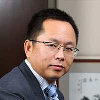 王霖